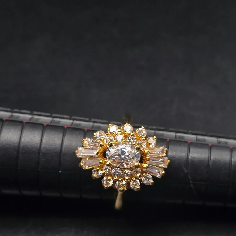 Elizabeth Taylor Avon Evening Star Ring Size 8 CZ Gold Tone 1990s Vintage